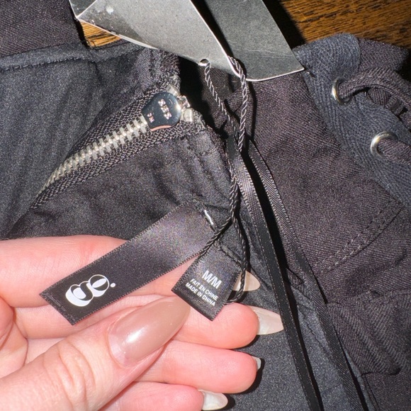 Garage Skort and Corset set - Picture 4 of 4